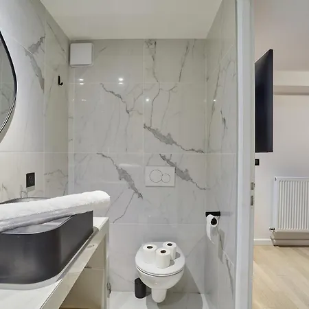 Apartment Center Of By Prestige Paris