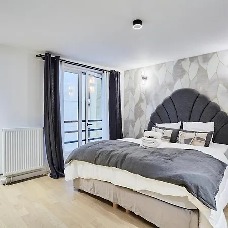 Center Of By Prestige Parigi