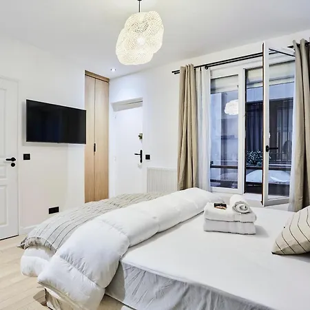 Center Of By Prestige Parigi