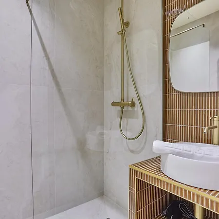 Center Of By Prestige Appartamento Parigi